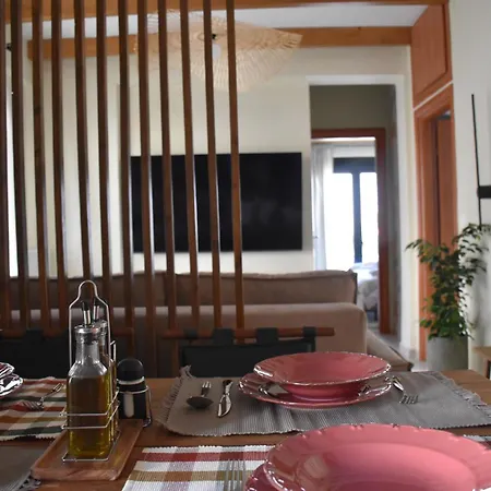 Apartment Thearetsouplace Elegance, 200M From The Sea, Parking, 1G Wifi, Netflix, Cosmote Tv *