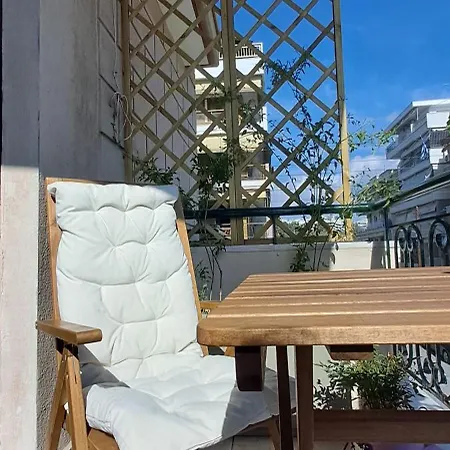 Apartment Thearetsouplace Elegance, 200M From The Sea, Parking, 1G Wifi, Netflix, Cosmote Tv Thessaloniki