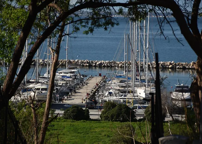 Thearetsouplace, Elegance Apartment, 200m From The Sea With Parking, 1g Wifi, Cosmote Tv * Soluň