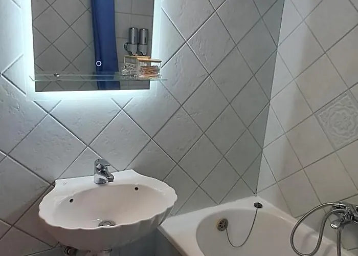 Thearetsouplace, Elegance Apartment, 200m From The Sea With Parking, 1g Wifi, Cosmote Tv Apartmán *