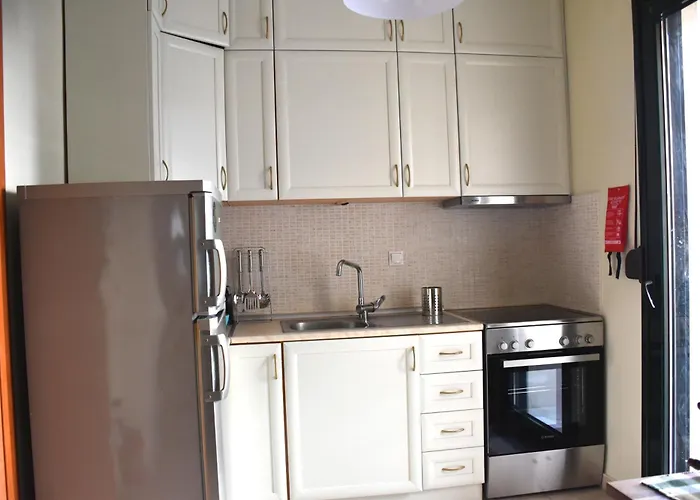 Thearetsouplace, Elegance Apartment, 200m From The Sea With Parking, 1g Wifi, Cosmote Tv